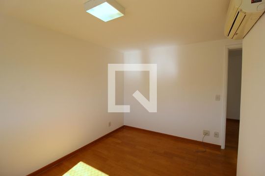 Venda de apartamento mobiliado com 3 quartos. — Quarto 1 - Suíte