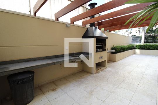 Venda de apartamento mobiliado com 3 quartos. — Área Comum - Churrasqueira