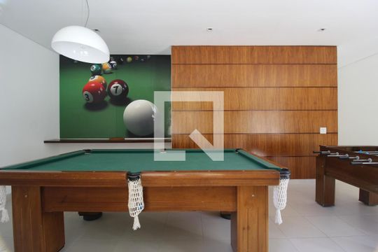 Venda de apartamento mobiliado com 3 quartos. — Área Comum - Sala de Jogos