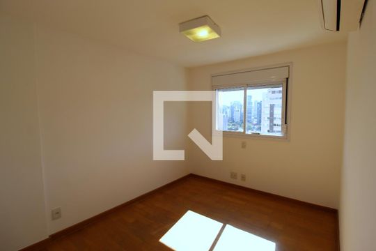Venda de apartamento mobiliado com 3 quartos. — Quarto 2 - Suíte