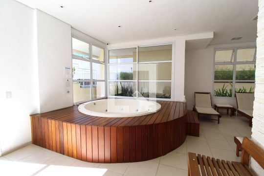 Venda de apartamento mobiliado com 3 quartos. — Área Comum - Hidromassagem