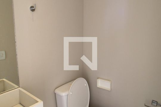 Venda de apartamento mobiliado com 3 quartos. — Lavabo
