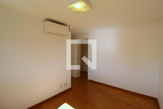 Venda de apartamento mobiliado com 3 quartos. — Quarto 2 - Suíte