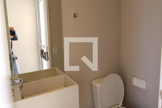 Venda de apartamento mobiliado com 3 quartos. — Lavabo