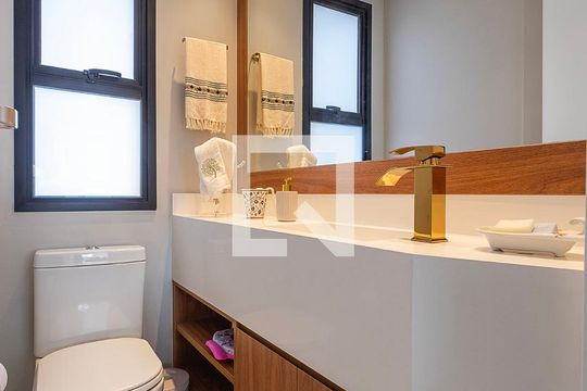 Apartamento à venda, com 87 m², 2 quartos e 2 vagas — Lavabo