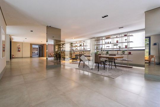 Apartamento à venda, com 87 m², 2 quartos e 2 vagas — Área comum