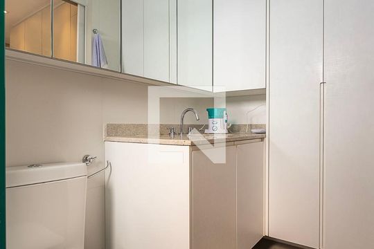 Apartamento à venda, com 87 m², 2 quartos e 2 vagas — Suíte 2 - Banheiro