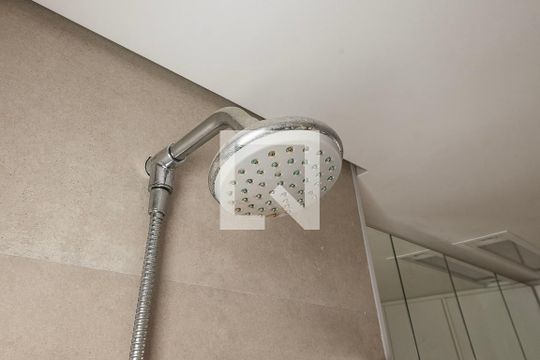 Apartamento à venda, com 87 m², 2 quartos e 2 vagas — Suíte 2 - Banheiro