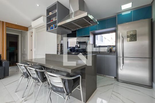 Apartamento à venda, com 87 m², 2 quartos e 2 vagas — Sala/Cozinha