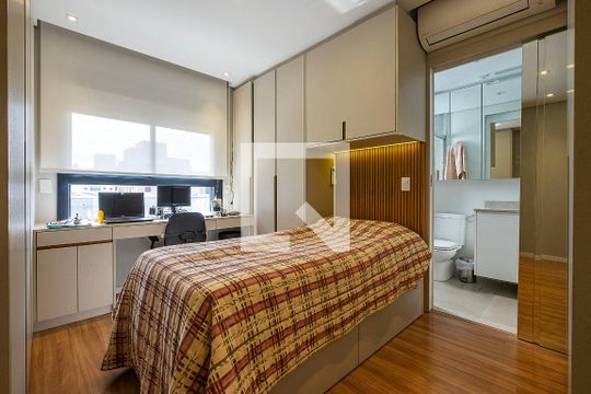 Apartamento à venda, com 87 m², 2 quartos e 2 vagas — Suíte 2