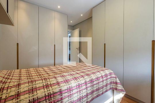 Apartamento à venda, com 87 m², 2 quartos e 2 vagas — Suíte 2