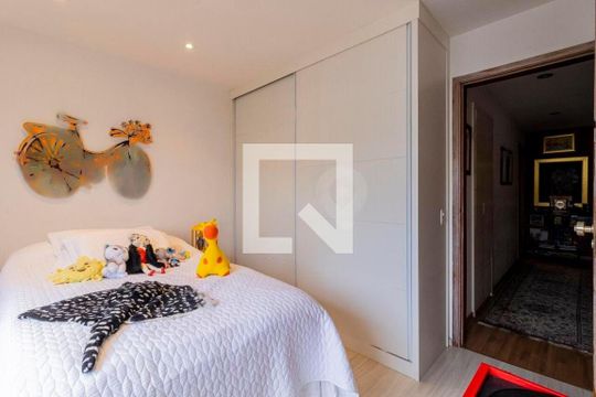 Comprar apartamento mobiliado, 4 quartos, varanda, academia e piscina no condomínio. — foto 15