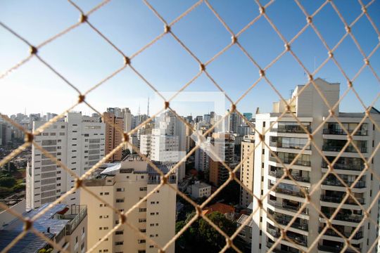 Apartamento à venda no Paraíso com 4 quartos, varanda e garden. Ótima oportunidade para compra! Venha conferir essa venda! — Vista da Suíte 4