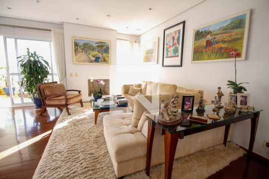 Apartamento à venda no Paraíso com 4 quartos, varanda e garden. Ótima oportunidade para compra! Venha conferir essa venda! — Sala