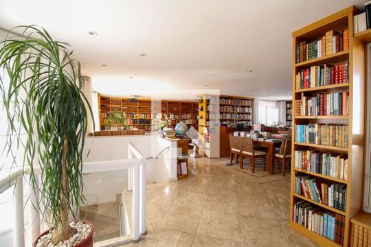 Apartamento à venda no Paraíso com 4 quartos, varanda e garden. Ótima oportunidade para compra! Venha conferir essa venda! — Cobertura - Salão de Festas