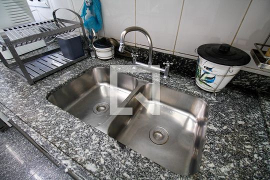 Apartamento à venda no Paraíso com 4 quartos, varanda e garden. Ótima oportunidade para compra! Venha conferir essa venda! — Cozinha