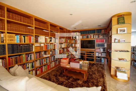 Apartamento à venda no Paraíso com 4 quartos, varanda e garden. Ótima oportunidade para compra! Venha conferir essa venda! — Cobertura - Salão de Festas