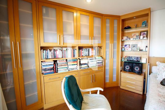 Apartamento à venda no Paraíso com 4 quartos, varanda e garden. Ótima oportunidade para compra! Venha conferir essa venda! — Suíte 1