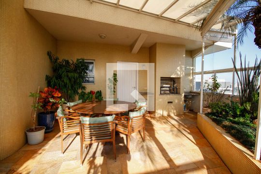 Apartamento à venda no Paraíso com 4 quartos, varanda e garden. Ótima oportunidade para compra! Venha conferir essa venda! — Cobertura - Churrasqueira