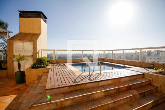 Apartamento à venda no Paraíso com 4 quartos, varanda e garden. Ótima oportunidade para compra! Venha conferir essa venda! — Cobertura - Piscina