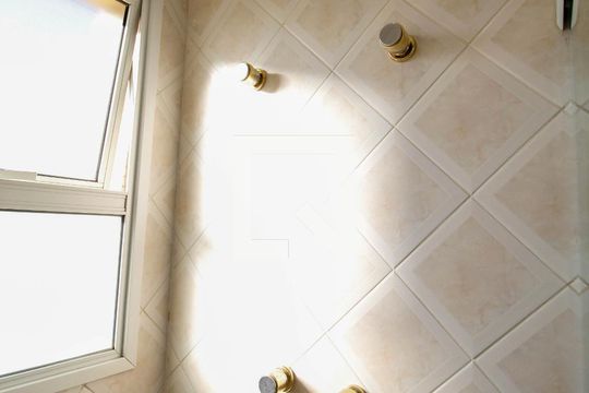 Apartamento à venda no Paraíso com 4 quartos, varanda e garden. Ótima oportunidade para compra! Venha conferir essa venda! — Banheiro da Suíte 3