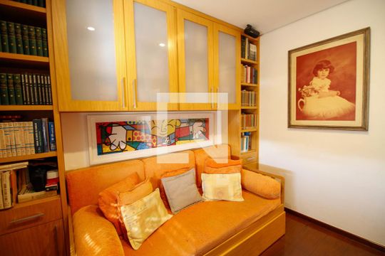 Apartamento à venda no Paraíso com 4 quartos, varanda e garden. Ótima oportunidade para compra! Venha conferir essa venda! — Suíte 2