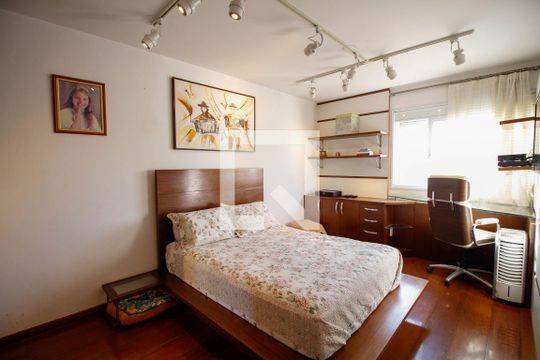 Apartamento à venda no Paraíso com 4 quartos, varanda e garden. Ótima oportunidade para compra! Venha conferir essa venda! — Suíte 4