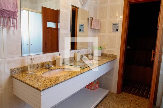Apartamento à venda no Paraíso com 4 quartos, varanda e garden. Ótima oportunidade para compra! Venha conferir essa venda! — Cobertura - Vestiário e Sauna