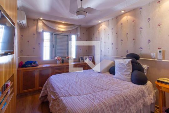 Apartamento com 3 quartos e varanda, ideal para comprar. — Quarto 1 - Suíte