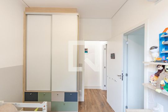 Apartamento à venda com 3 quartos e piscina no condomínio. — Suíte 2