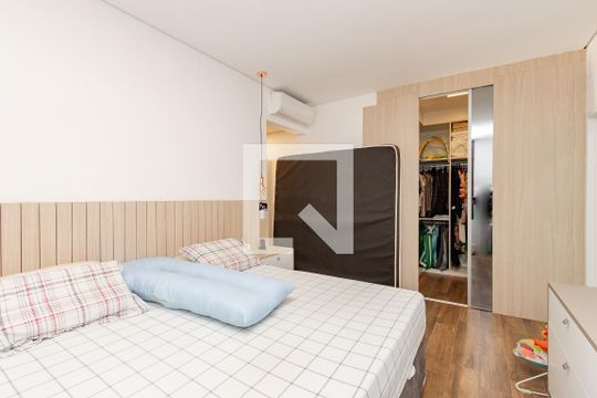 Apartamento à venda com 3 quartos e piscina no condomínio. — Suíte 1