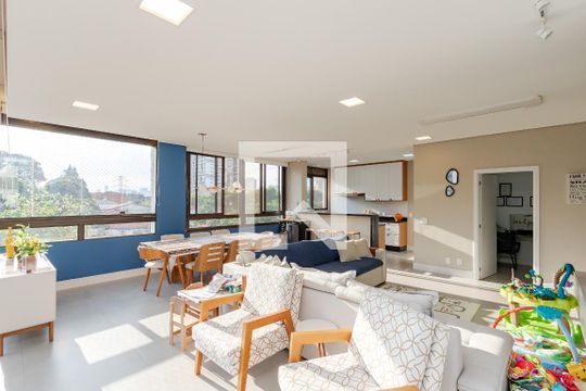 Apartamento à venda com 3 quartos e piscina no condomínio. — Sala