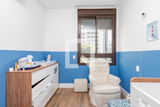 Apartamento à venda com 3 quartos e piscina no condomínio. — Suíte 3
