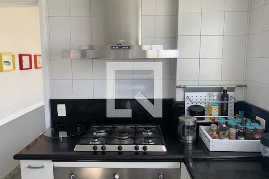 Apartamento com piscina e churrasqueira. Compra ideal com 4 quartos. — foto 15
