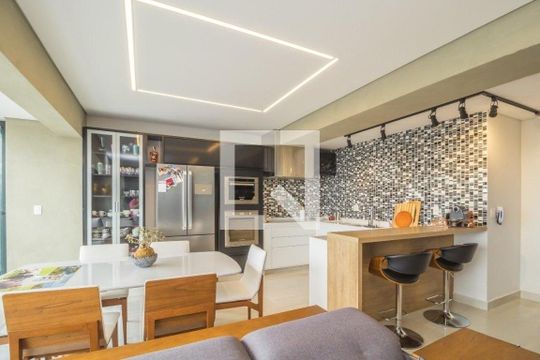 Compra apartamento mobiliado, 2 quartos, closet, varanda, churrasqueira e piscina no condomínio. — foto 15