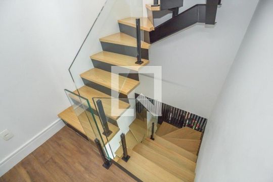 Compra apartamento mobiliado, 2 quartos, closet, varanda, churrasqueira e piscina no condomínio. — foto 17