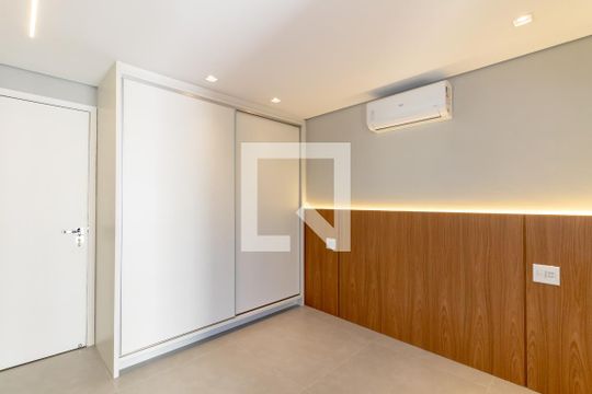Compra apartamento com 2 quartos e piscina no condomínio. — Quarto 1
