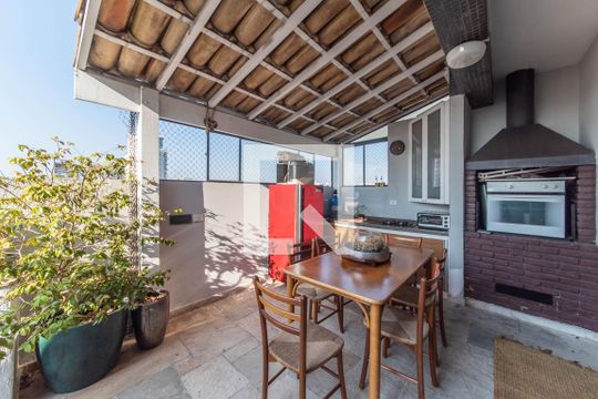 Comprar apartamento no Brooklin com 2 quartos, closet, piscina e churrasqueira no condomínio. — Piscina - Area Gourmet