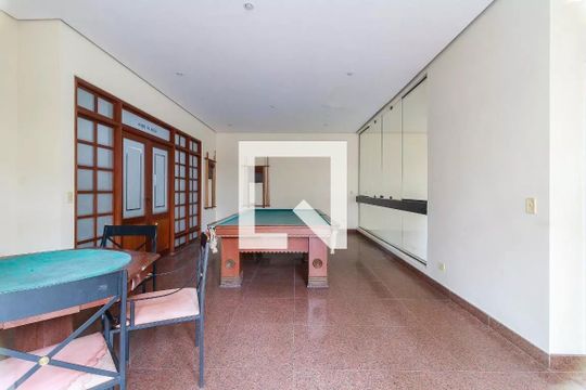 Comprar apartamento no Brooklin com 2 quartos, closet, piscina e churrasqueira no condomínio. — Salão de Jogos