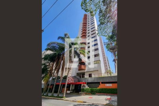 Comprar apartamento no Brooklin com 2 quartos, closet, piscina e churrasqueira no condomínio. — Fachada