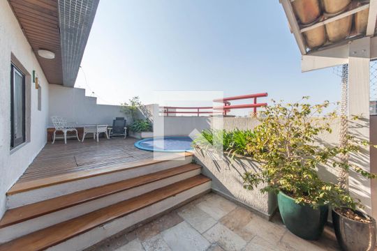 Comprar apartamento no Brooklin com 2 quartos, closet, piscina e churrasqueira no condomínio. — Piscina - Area Gourmet
