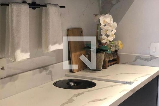 Compra apartamento mobiliado com 2 quartos, varanda e piscina no condomínio. — foto 21