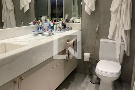 Compra apartamento mobiliado com 2 quartos, varanda e piscina no condomínio. — foto 13
