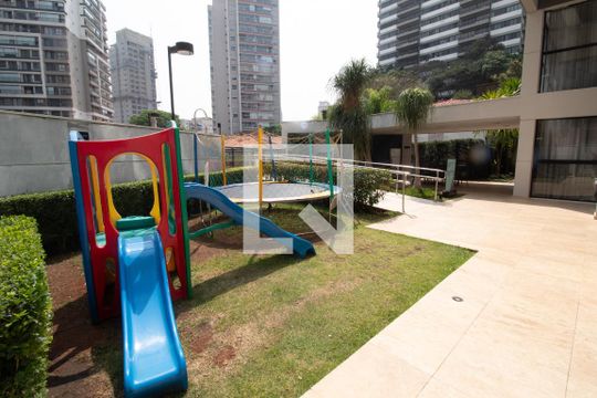 Apartamento à venda, com 89 m², 2 quartos e 2 vagas — Área comum - Playground