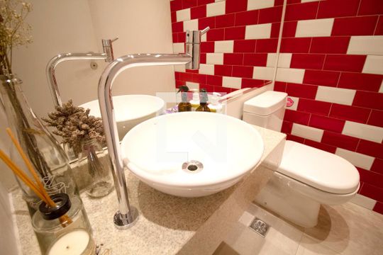 Apartamento à venda, com 89 m², 2 quartos e 2 vagas — Lavabo