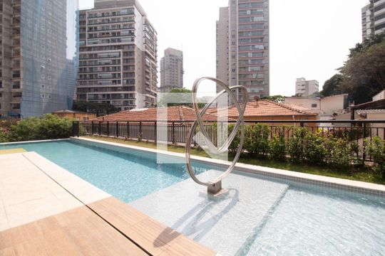 Apartamento à venda, com 89 m², 2 quartos e 2 vagas — Área comum - Piscina
