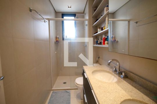 Apartamento à venda, com 89 m², 2 quartos e 2 vagas — Banheiro da Suíte 2
