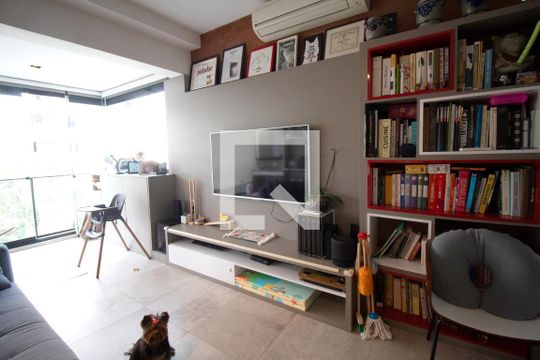 Apartamento à venda, com 89 m², 2 quartos e 2 vagas — Sala