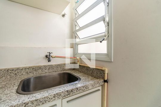 Apartamento à venda, com 133 m², 2 quartos e 1 vaga — Área de Serviço