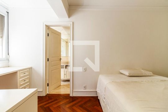 Apartamento à venda, com 133 m², 2 quartos e 1 vaga — Suíte 1